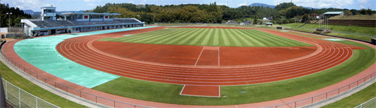 日田市陸上競技場